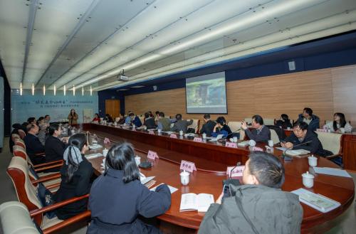 謝冕與嚴羽：跨越千年的詩歌對話讀”