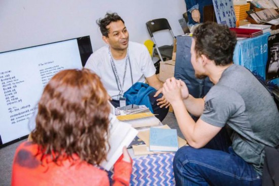 abC書展，“51攤”創(chuàng)作人與參與者交流