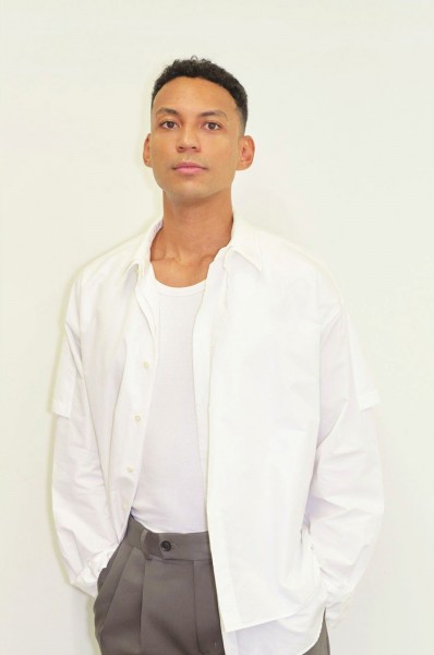 作家安堂何塞。巖澤高雄攝影，日本文學振興會圖片